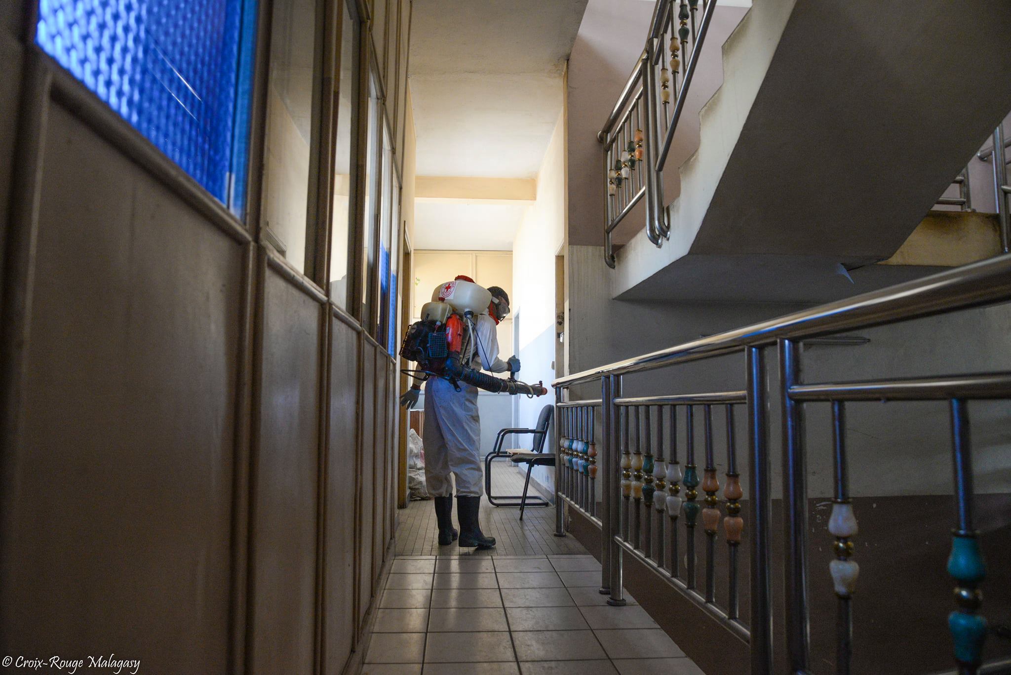 Désinfection du 𝐌𝐢𝐧𝐢𝐬𝐭𝐞̀𝐫𝐞𝐬 𝐝𝐞 𝐆𝐚𝐫𝐝𝐞𝐬 𝐝𝐞𝐬 𝐒𝐜𝐞𝐚𝐮𝐱 𝐞𝐭 𝐝𝐞 𝐥𝐚 𝐉𝐮𝐬𝐭𝐢𝐜𝐞